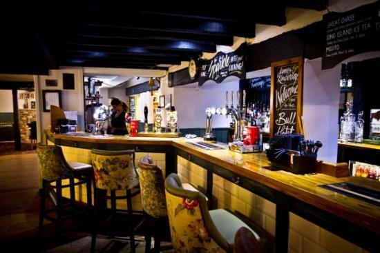 The Bull Hotel Downton  Luaran gambar