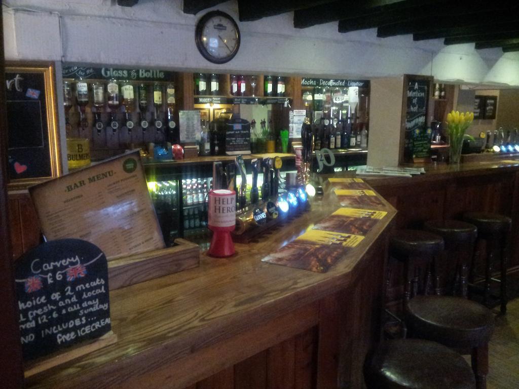 The Bull Hotel Downton  Luaran gambar